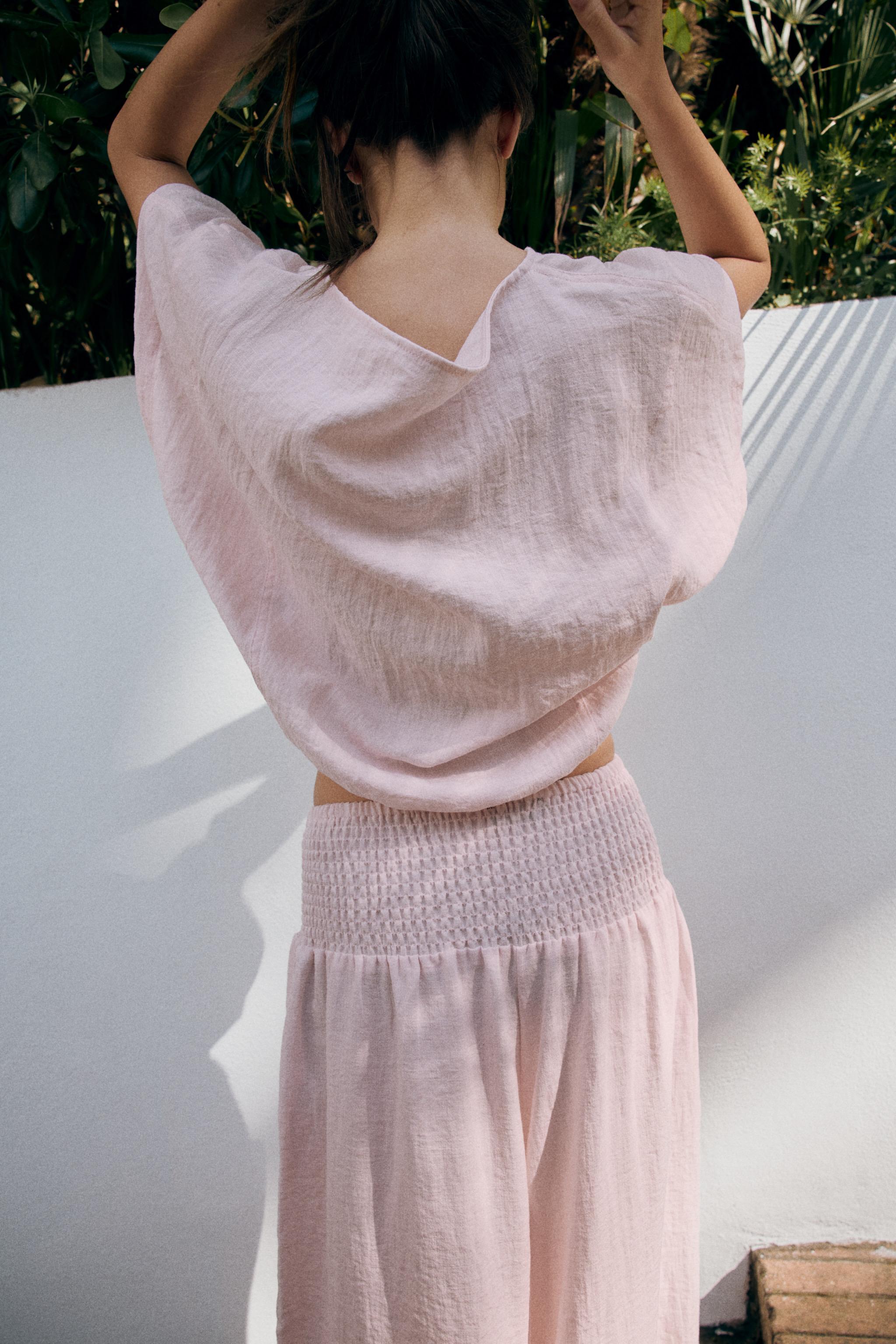 ADJUSTABLE HEM CAPE SHIRT
